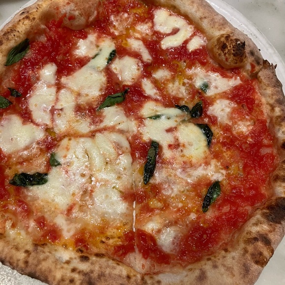 Get to know me! 🍕🌿🧄 - Picture 4 of 5